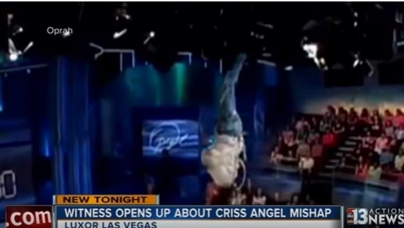 Video șocant! O cascadorie putea să-i aducă moartea unui iluzionist: S-a prăbușit pe scenă, înconștient, după ce a încercat să iasă dintr-o cămașă de forță