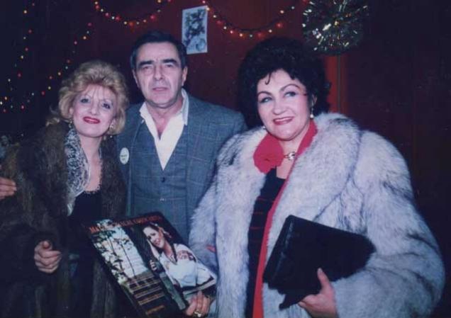 Ce a făcut Elena Merișoreanu &icirc;n capelă l&acirc;ngă sicriul Ilenei Ciuculete! Vezi imaginile ireale