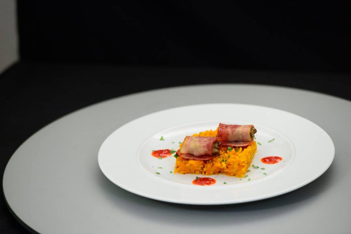 Sote de morcovi cu ficăței de pui &icirc;n bacon