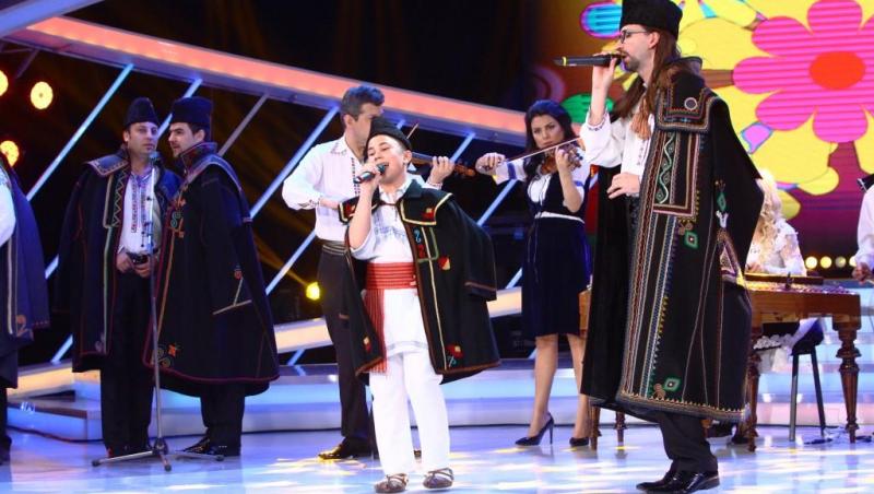 Marius Bîzgan și-a văzut visul cu ochii! A cântat o melodie din repertoriul folcloric,alături de artistul Florin Vasilică, și i-a impresionat pe jurați: ”Băiatul ăsta e un talent pur!”