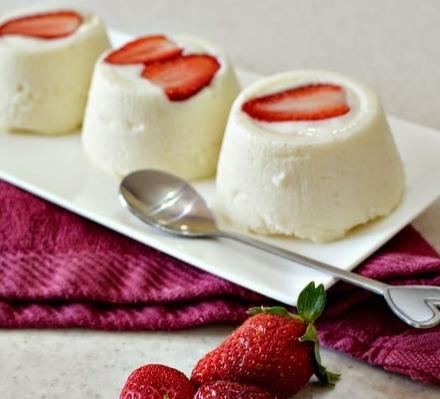 Gustul copilăriei nu poate fi vreodată uitat! Sanda Marin, doamna bucătăriei rom&acirc;nești, &icirc;ți dezvăluie secretul celui mai bun GRIȘ CU LAPTE