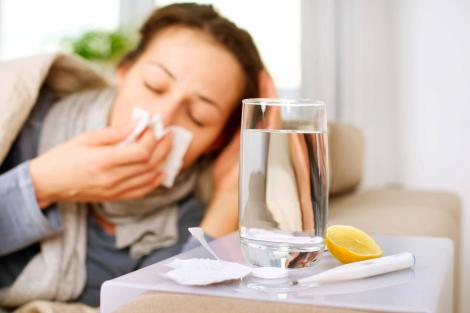Tu faci diferența dintre răceală și gripă?O singură greșeală te poate trimite urgent la medic!