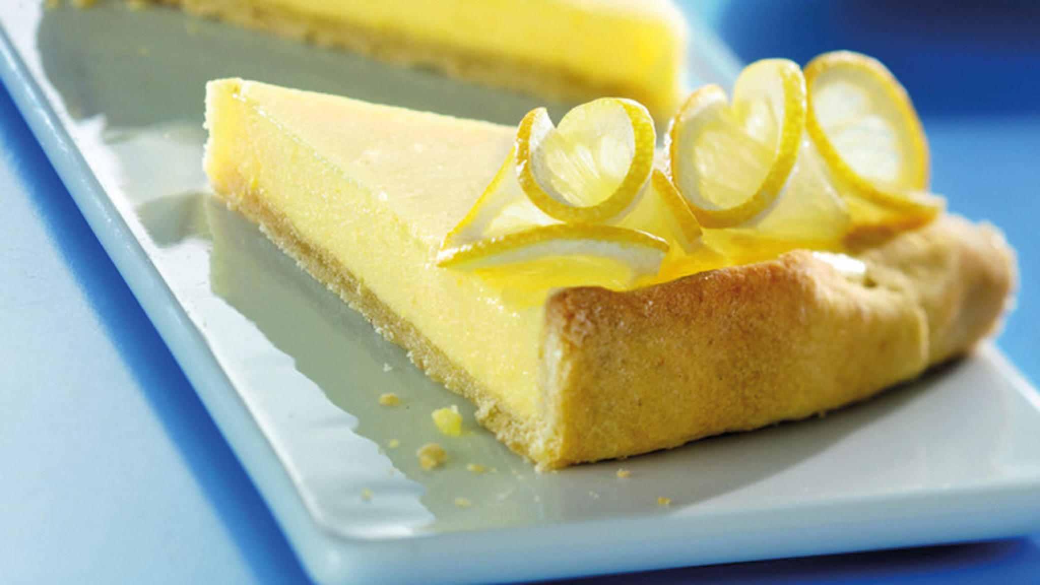 Tartă de lăm&acirc;ie savuroasă, gata &icirc;n doar zece minute! Se face imediat, cu doar c&acirc;teva ingrediente!