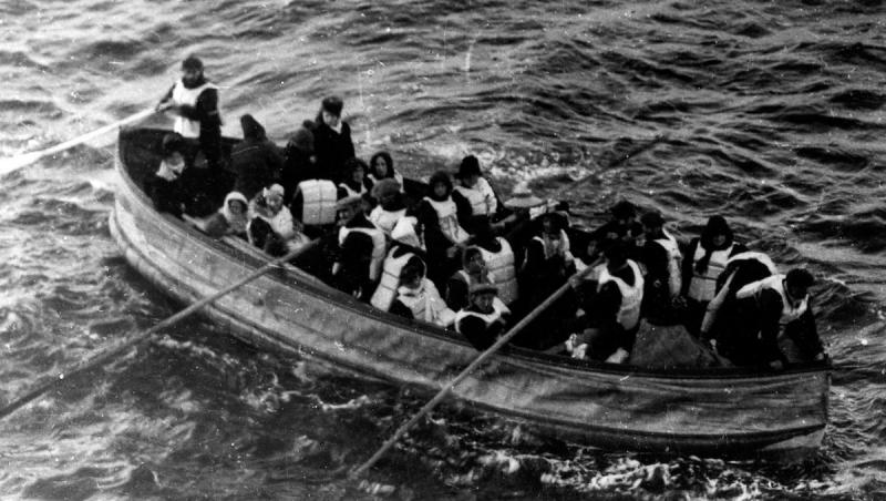 NENOROCIȚII! Salvatorii celor de pe ”TITANIC” au aruncat în apă victimele sărmane, inclusiv copilași! ”N-a mai fost spațiu. Am păstrat doar bogații!”