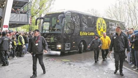 BREAKING NEWS! Autocarul Borussiei Dortmund, afectat de o explozie, înainte de meciul cu Monaco, din această seară. Marc Bartra a ajuns la spital