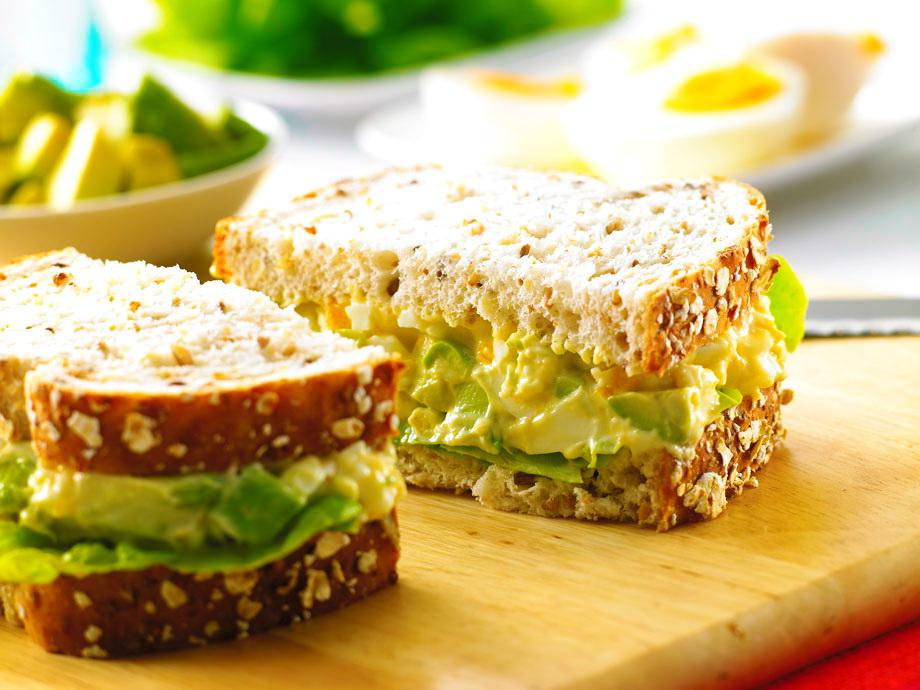 Ţi-au rămas multe OUĂ după Paşte? Nu trebuie să &icirc;ţi faci griji! Iată ŞASE REŢETE speciale