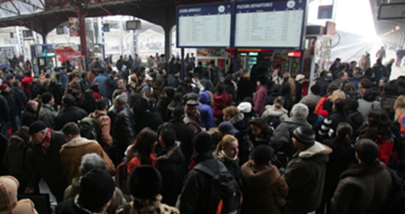 CFR Călători: Biletele de călătorie cu loc au fost epuizate pe mai multe rute. Și tu ai rămas fără? PAȘTE 2017