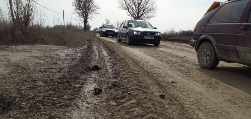 Rom&acirc;nia, țara ulițelor! Avem 747 de kilometri de autostradă și peste 31.000 de kilometri de drumuri pietruite şi de păm&acirc;nt