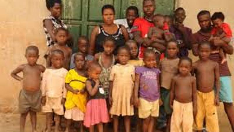 Caz REAL! O femeie din Uganda are 37 de ani și a născut 38 de copii. Cel mai mic dintre ei a împlinit patru luni
