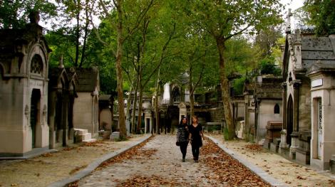 Père Lachaise, locul în care Balzac, Moliere și Marcel Proust s-au odihnit pentru ultima oară! Cum arată cel mai frumos cimitir din Paris!