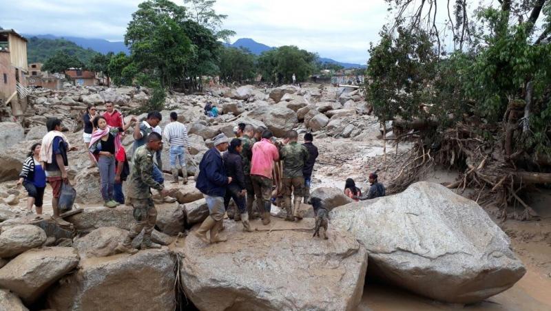 Peste 43 de copii au murit, înghițiți de noroi. Ploile torențiale au distrus orașul columbian Mocoa: 