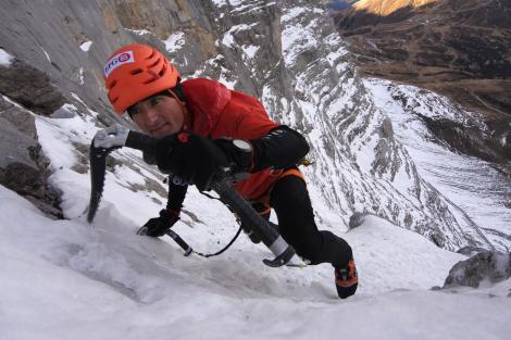 Ueli Steck, „Mașinăria Elvețiană”, a murit într-un accident pe Muntele Everest! Era în locul în care Geta Dor Popescu visa să ajungă într-o zi