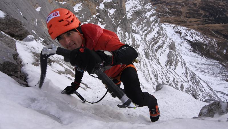 Ueli Steck, „Mașinăria Elvețiană”, a murit într-un accident pe Muntele Everest! Era în locul în care Geta Dor Popescu visa să ajungă într-o zi