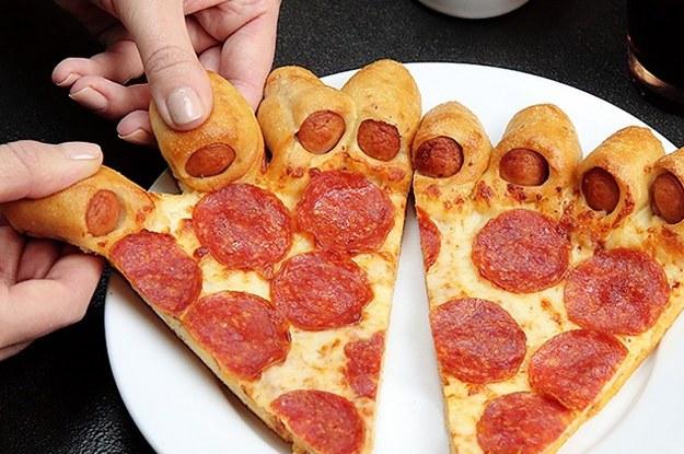 Pizza cu rulouri delicioase de br&acirc;nză, un deliciu gata &icirc;n doar zece minute! Vei cere felie după felie!