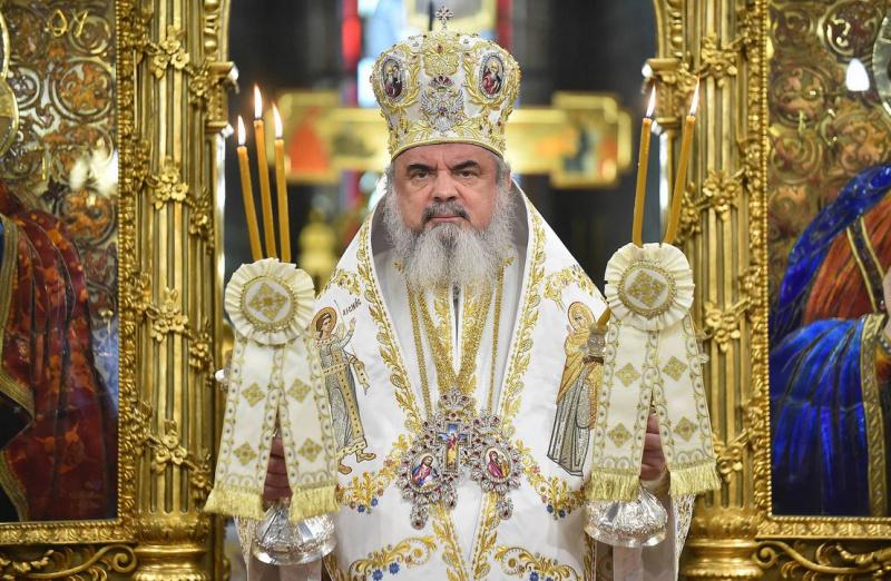 Patriarhul Daniel va c&acirc;ştiga mai mult dec&acirc;t şefii SIE, SRI şi STS. Ce salariu urmează să &icirc;ncaseze