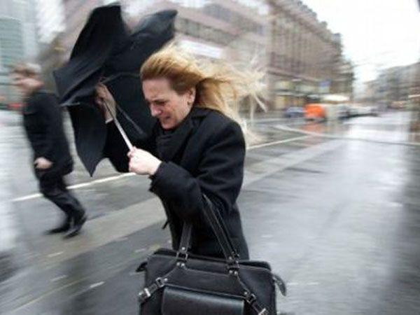 Primăvară, unde ești? Cod galben de v&acirc;nt puternic &icirc;n cinci județe și viscol &icirc;n alte patru. ZONELE AFECTATE