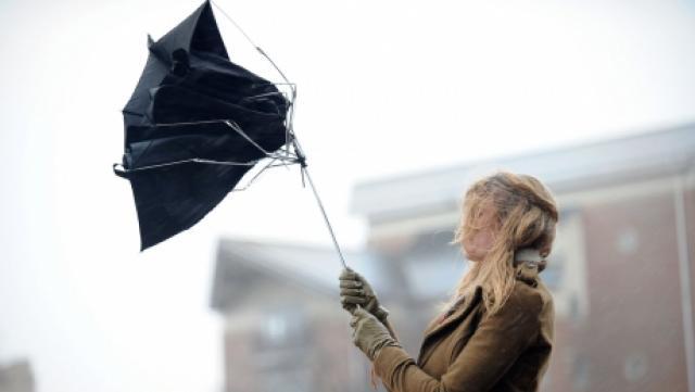 Avertizare meteo: Cod galben de v&acirc;nt puternic și ninsoare viscolită