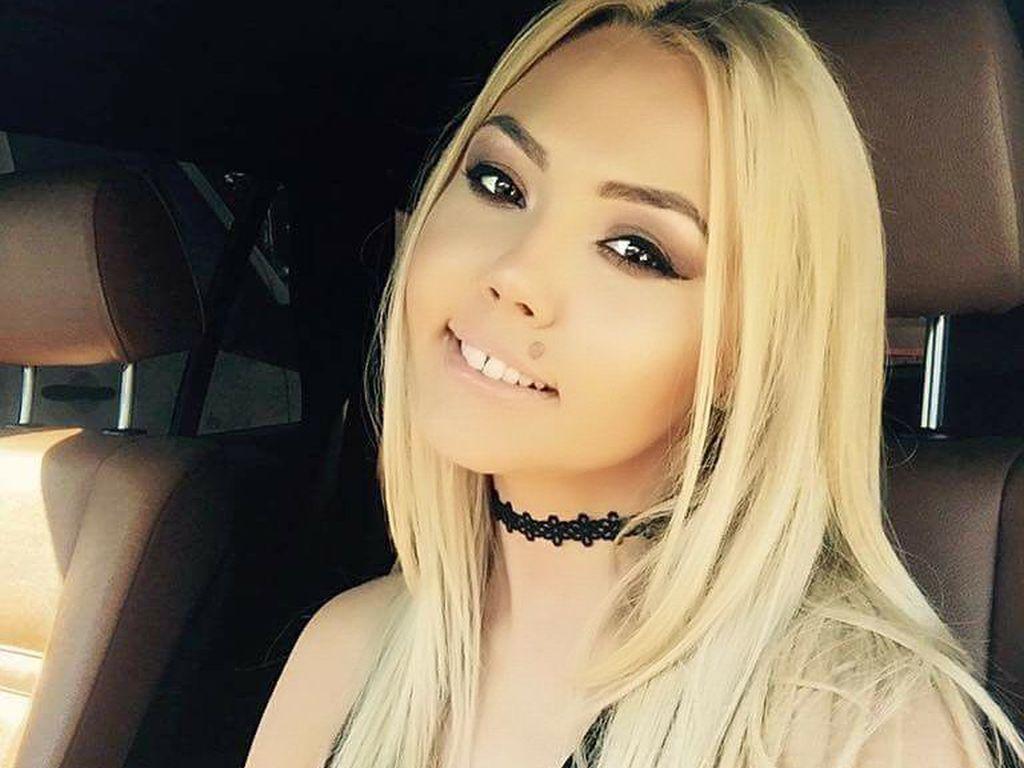 Anunţ important făcut pe Facebook de Denisa Manelista! Fanii nici nu mai ştiu ce să creadă: "E FALS"!