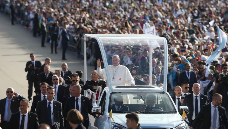 Galerie FOTO! Miracolul de la Fatima: Papa Francisc a mers în locul unde Fecioara Maria s-a arătat în urmă cu 100 de ani