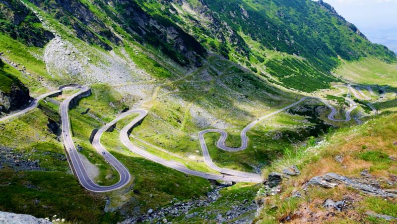 Transfăgărășan și Transalpina, cele mai frumoase drumuri montane din Europa