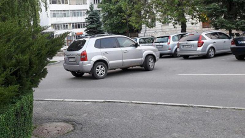 VIRALUL zilei! Un șofer din Vaslui sfidează Poliția Română: Fotografia face înconjurul internetului