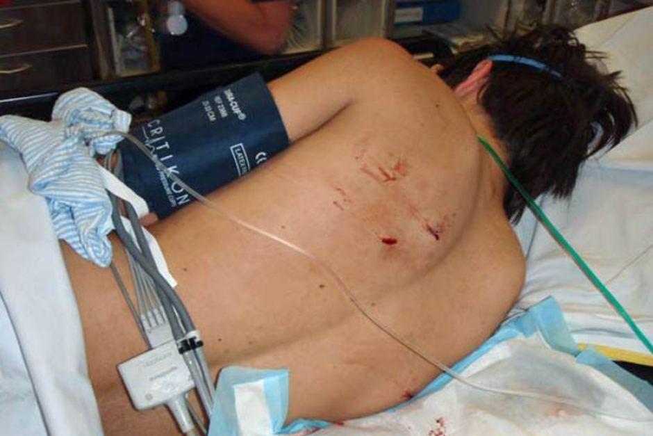 Revoltător! O mamă şi-ar fi bătut fiul din cauza unei note mici la olimpiadă. Copilul a ajuns la spital, iar femeia - pe m&acirc;na Poliției