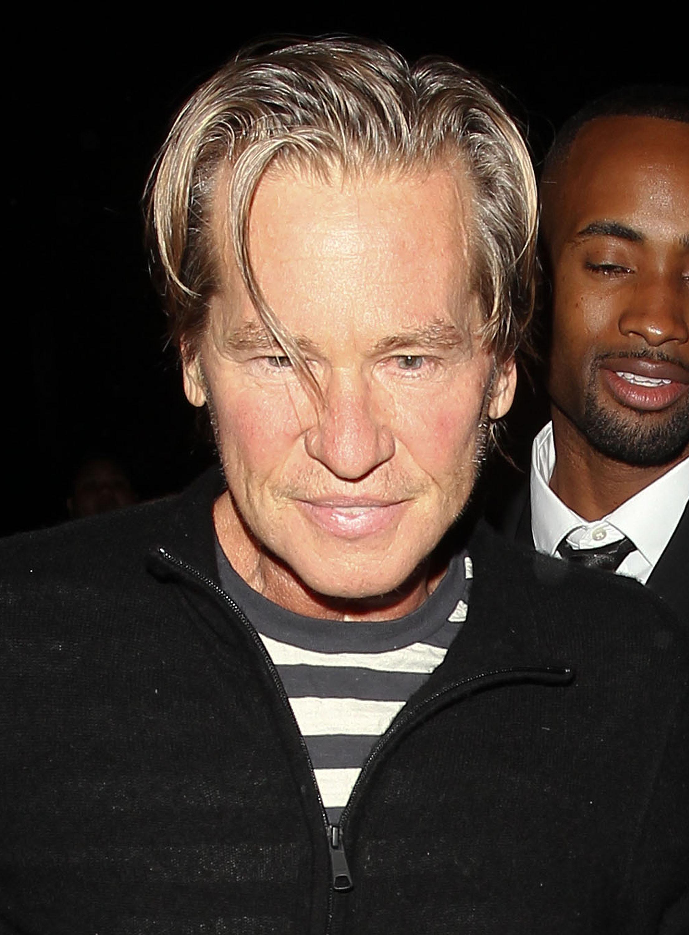 Actorul american Val Kilmer a recunoscut că suferă de cancer: "&Icirc;ncă nu vorbesc aşa cum o fac de obicei, iar oamenii ar putea să creadă că sunt beat"