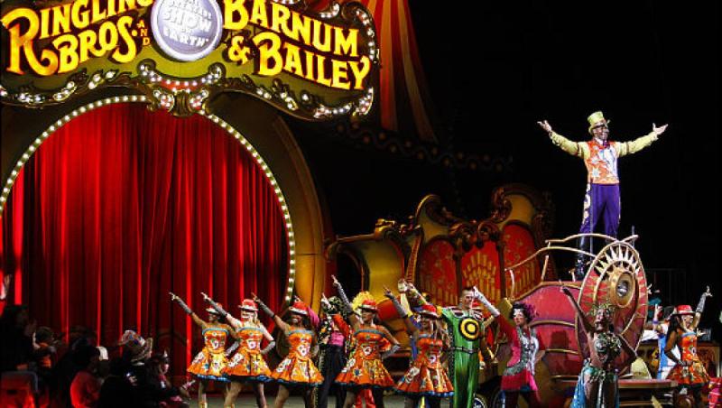 După 146 de ani de activitate, BARNUM, cel mai iubit circ din Statele Unite, s-a închis! Ultima reprezentație a strâns 17.000 de persoane. 