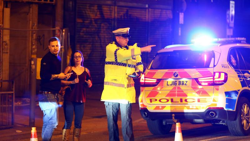 Prima declarație a Poliției din Manchester: „Tratăm explozia ca pe un incident terorist până când vom avea alte informaţii!”