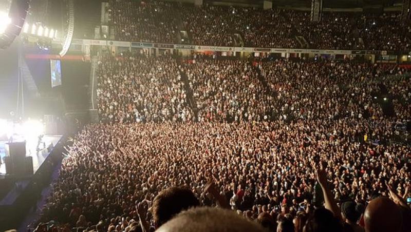 Mărturii cutremurătoare de la Manchester Arena: Erau o mulţime de copii fără părinţi, nu era nimeni care să-i calmeze. Toată lumea striga, plângea şi se înghesuia”