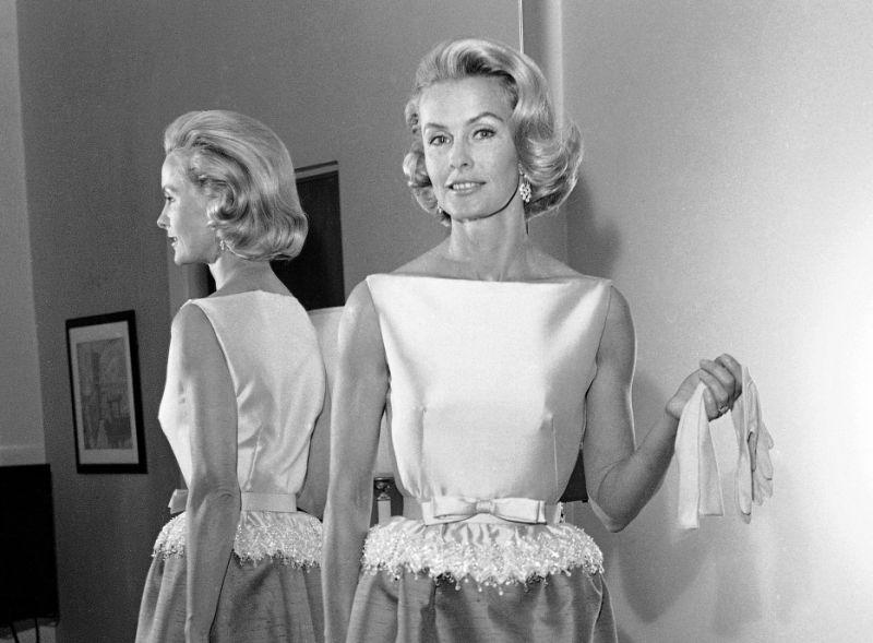 A murit una dintre cele mai longevive artiste de la Hollywood! Dina Merrill s-a stins la 93 de ani!