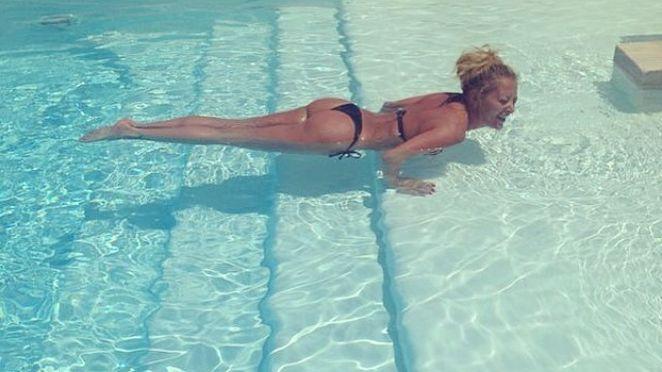 Wow! Știam că e talentată, dar imaginile astea sunt de neratat! Delia face twerk, iar mișcările sale sunt amețitoare