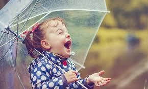 Nori pe cer, ploaie și instabilitate atmosferică! Meteorologii nu vin cu vești bune despre vremea &icirc;n weekend!