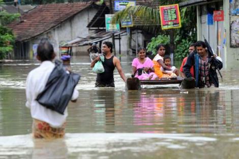Inundațiile și alunecările de teren fac ravagii în Sri Lanka. 151 de morți și peste 100 de persoane dispărute