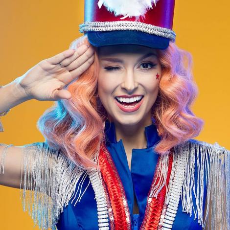 Andreea Bălan, jurata de la „Te cunosc de undeva”, mai sexy ca oricând în parc: „Ești superbă, dragă mămico!”