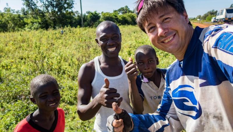 Declarațiile unui erou! Bogdan Marcu a traversat Africa pe bicicletă: ”După ce am străbătut 11.000 de kilometri, mi-am dat seama că văd capătul pământului!”
