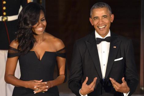 "Michelle, dragostea mea”, n-a fost prima! Barack Obama i-a cerut, mai întâi, mâna domnișoarei Sheila, japoneză! După care a fugit, abandonându-și logodnica!!!