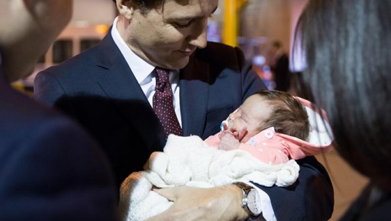 E fiul unor refugiați sirieni și a primit numele premierului canadian! Micuțul Justin Trudeau ar putea fi botezat de însuși Justin Tudeau!