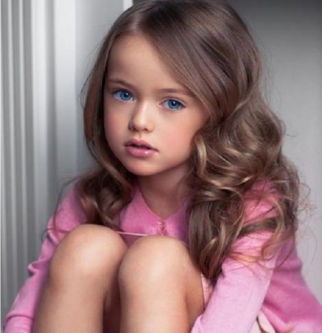 Topul celor mai frumoși copii din lume! Pe locul I - rusoaica Kristina Pimenova - considerată cea mai drăgălașă fetiță încă din fașă