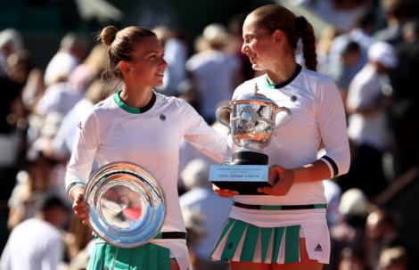 Simona Halep pierde dramatic finala de la Roland Garros. Jelena Ostapenko, prima letonă campioană pe zgura de la Paris