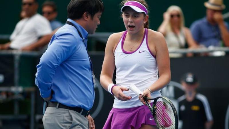 Jelena, pericol public! Rivala Simonei din finala Roland Garros a făcut ”victime” în circuit. Un copil de mingi și chiar Halep, loviți de Ostapenko