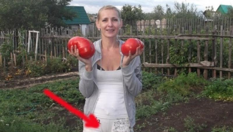 O femeie a vrut să se laude cu roșiile sale pe Facebook, dar s-a făcut de râs în ultimul hal! Ce detaliu rușinos s-a văzut