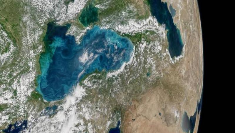 NASA, imagine senzaţională cu Marea Neagră. Uită de apa tulbure de pe litoralul românesc şi bucură-te de un turcoaz perfect! Da, este posibil, avem dovada!
