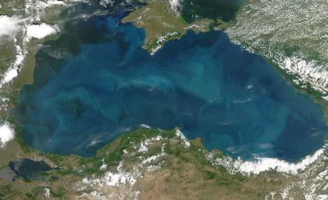NASA, imagine senzaţională cu Marea Neagră. Uită de apa tulbure de pe litoralul românesc şi bucură-te de un turcoaz perfect! Da, este posibil, avem dovada!