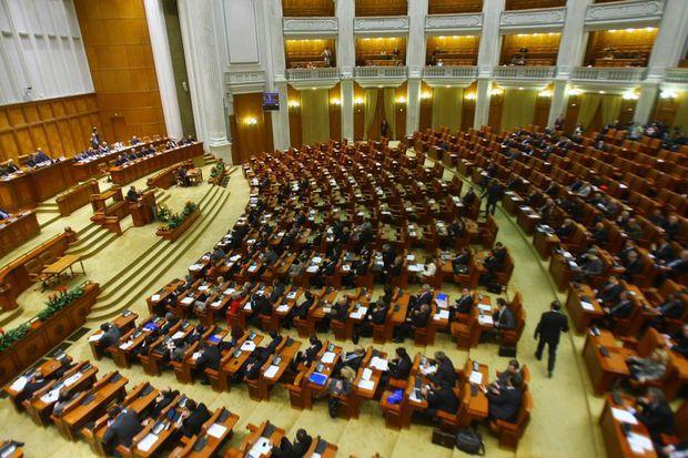 Rom&acirc;nia va avea &icirc;ncă o zi NAȚIONALĂ! Decizia luată de Camera Deputaţilor