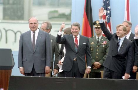 Doliu în politica mondială. A murit Helmuth Kohl, primul cancelar al Germaniei reunite!