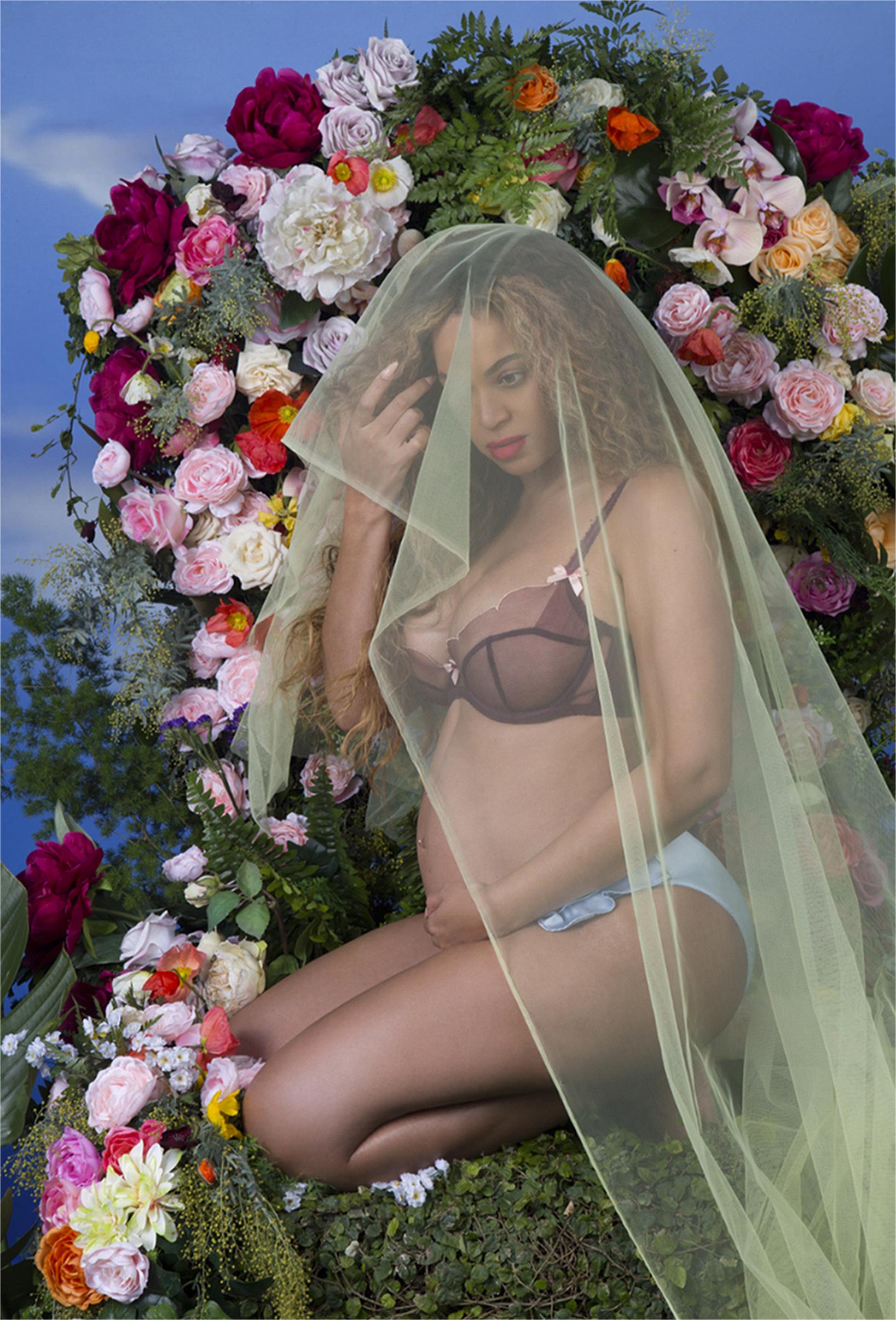 Beyonce a născut! Vedeta și-a adus pe lume gemenii, pe care &icirc;i aștepta cu multe emoții. Anunțul sarcinii, &icirc;n februarie, a str&acirc;ns peste 8 milioane de aprecieri, &icirc;n doar 24 de ore