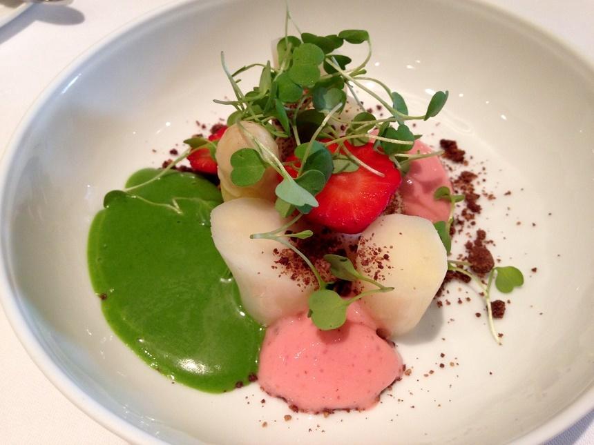 Crezi că e ușor să m&acirc;n&acirc;nci caviar și fois gras? Cei care l-au &icirc;ncercat povestesc! Cel mai bun job din lume &icirc;ți oferă mese gratis la restaurant de cel puţin 275 de ori &icirc;ntr-un an!