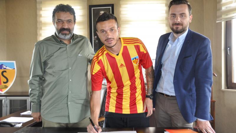 FOTO: Fernando Boldrin, prezentat oficial la Kayserispor! A semnat pe trei sezoane cu echipa lui Şumudică