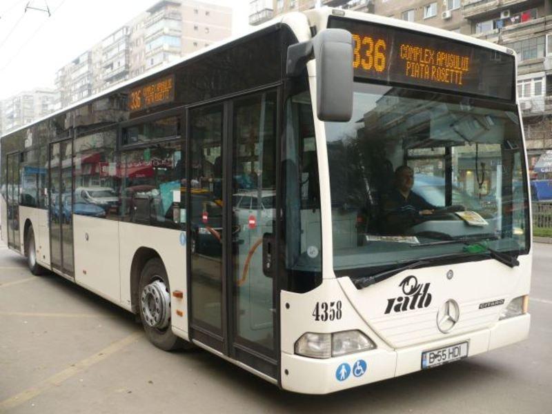 Caz controversat! O t&acirc;nără din Ploiești a fost &icirc;ncătușată pentru că nu avea bilet de autobuz!